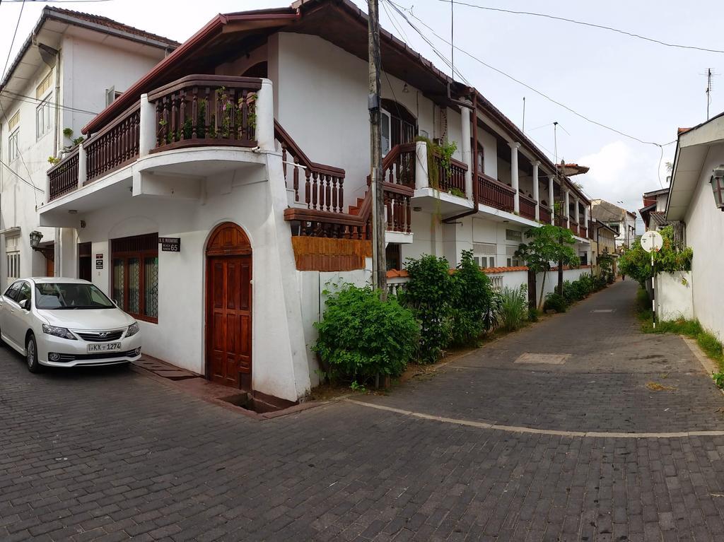 Wijenayake'S - Beach Haven Guest House - Galle Fort Eksteriør billede