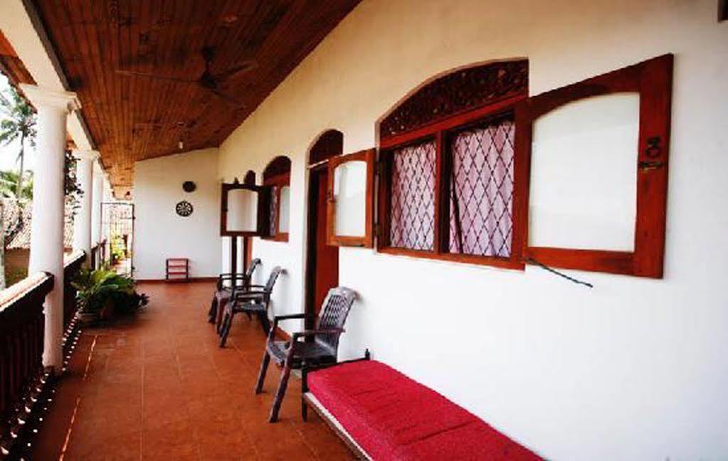 Wijenayake'S - Beach Haven Guest House - Galle Fort Eksteriør billede